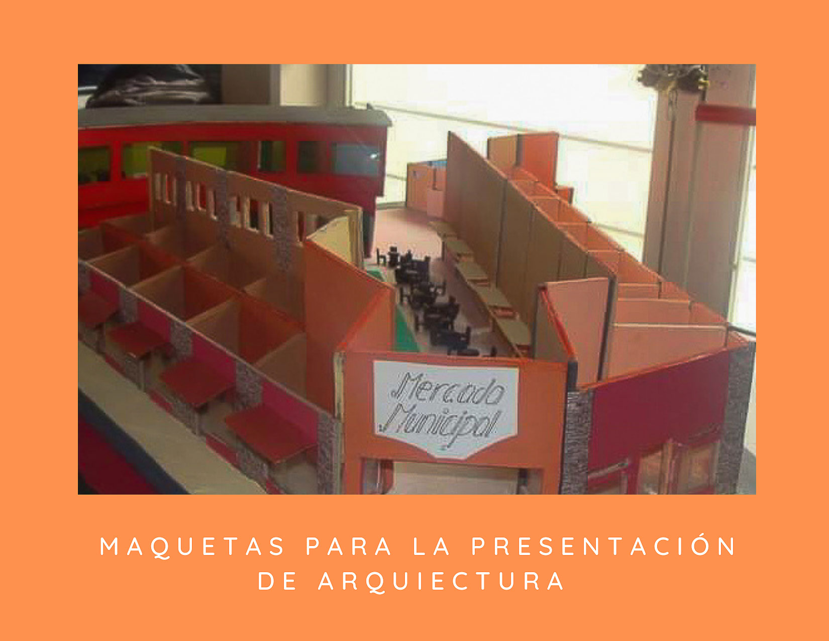 Estudiantes trabajando